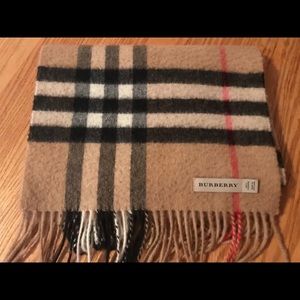 Burberry Cashmere scarf